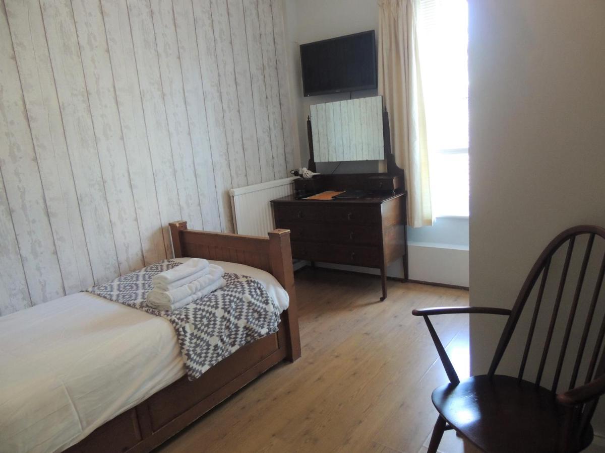 Downs Hotel Stanmer 외부 사진