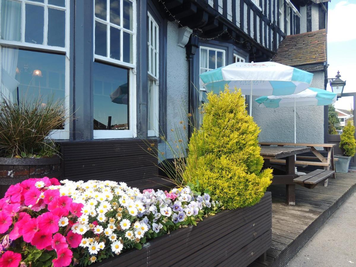 Downs Hotel Stanmer 외부 사진