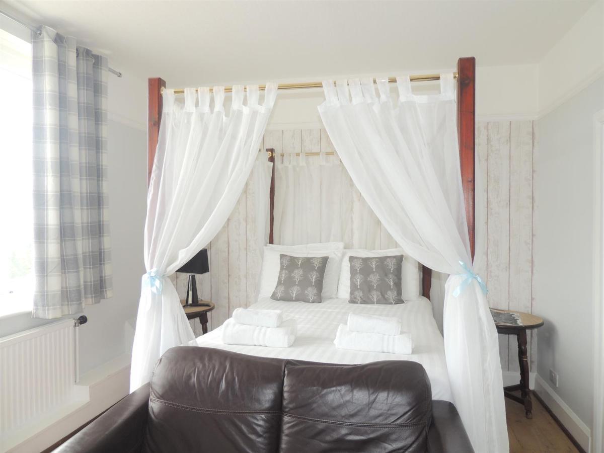 Downs Hotel Stanmer 외부 사진