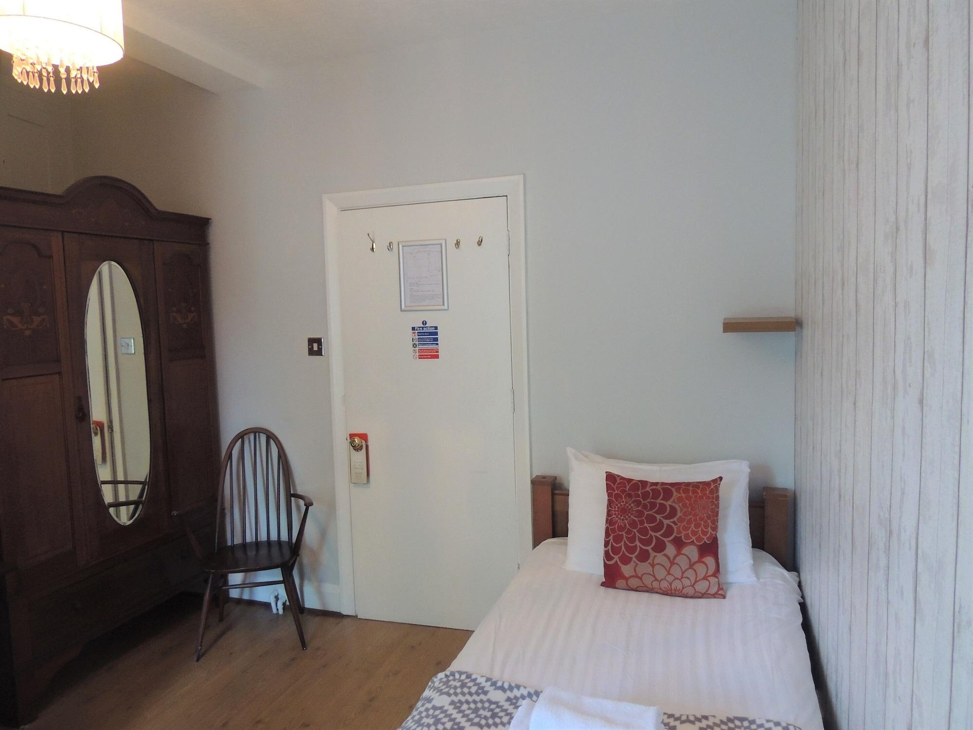 Downs Hotel Stanmer 외부 사진