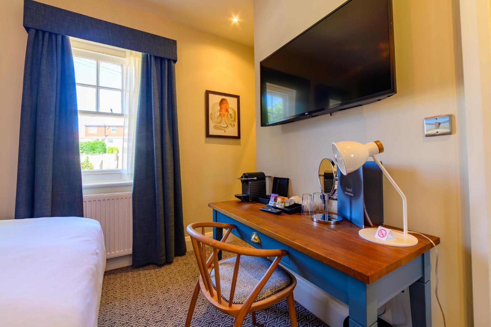 Downs Hotel Stanmer 외부 사진