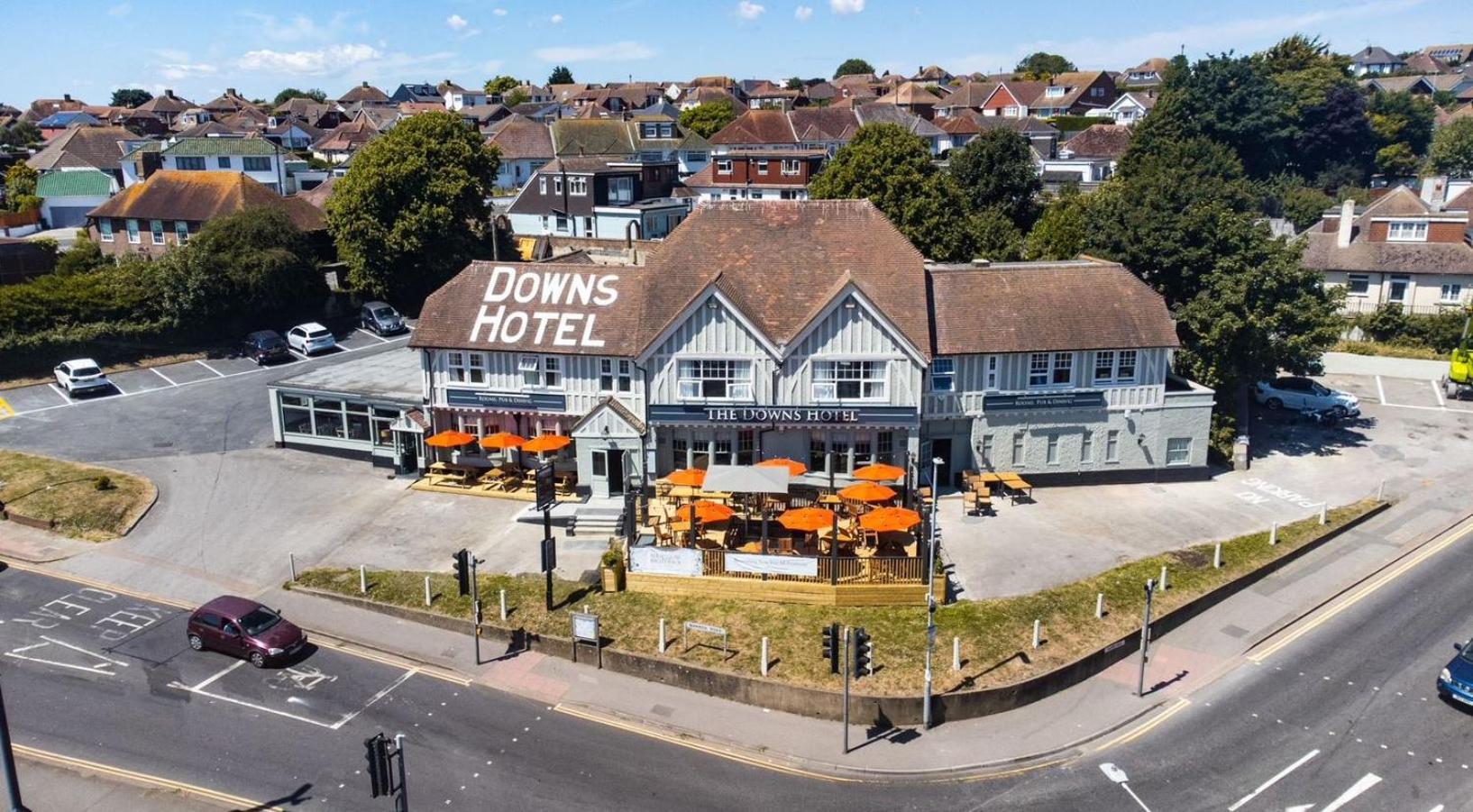 Downs Hotel Stanmer 외부 사진