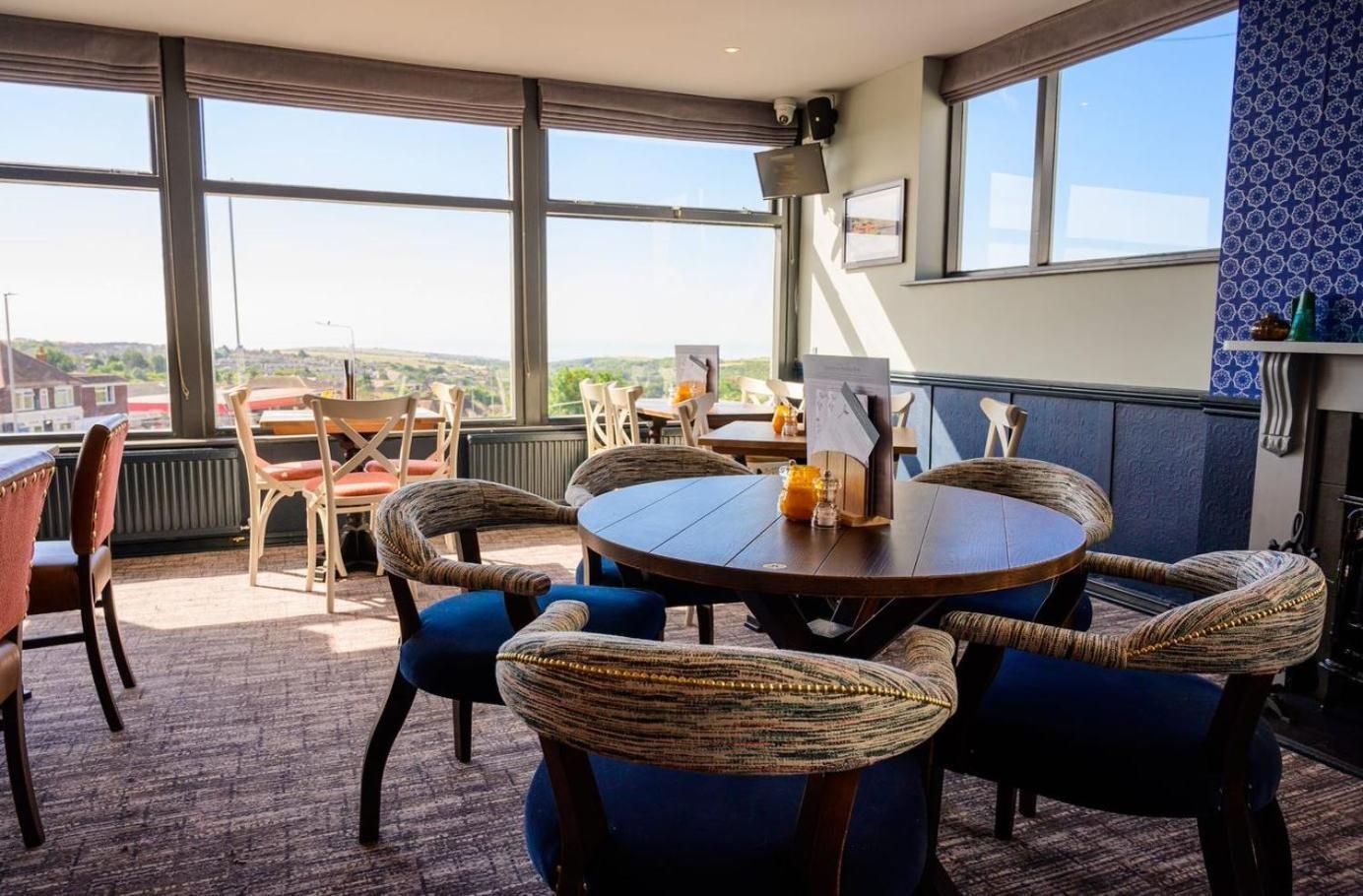 Downs Hotel Stanmer 외부 사진