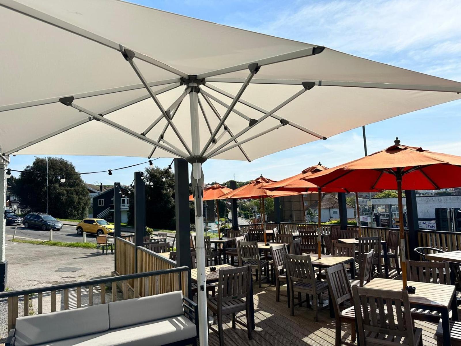 Downs Hotel Stanmer 외부 사진