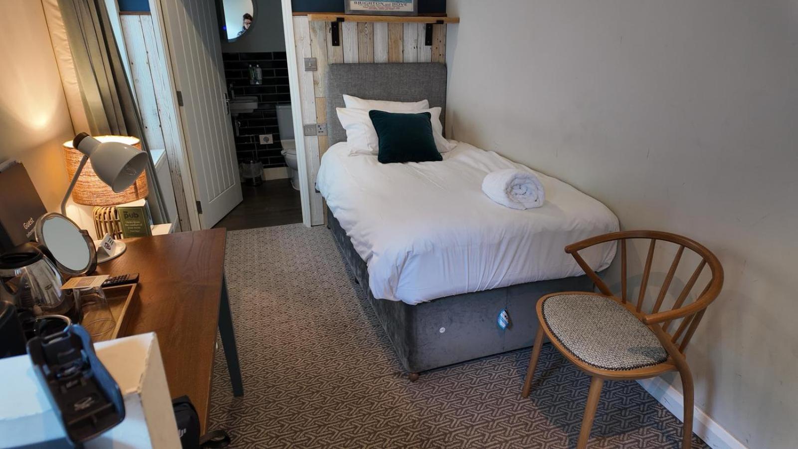 Downs Hotel Stanmer 외부 사진